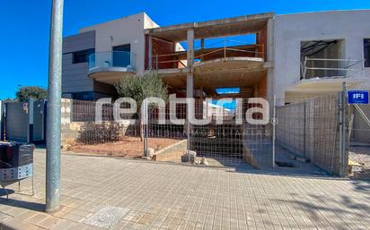 Casa adosada en venda en El Puig de Santa Maria amb Terrassa i Piscina