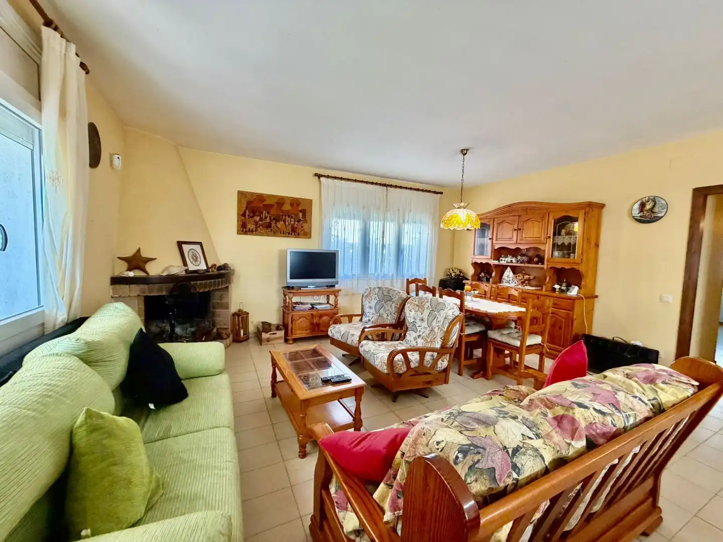 Living room of Houses for sale in Creixell  with Private garden