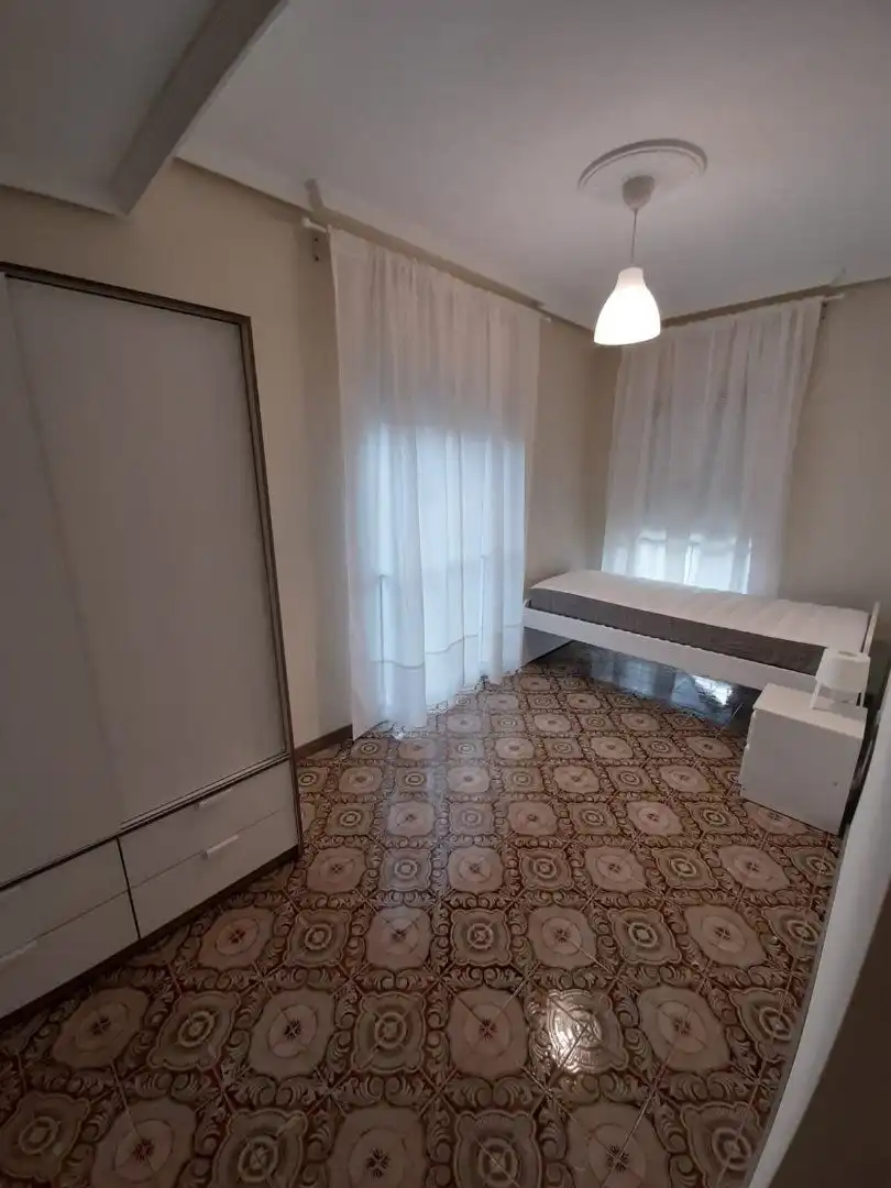 Flat with lift to rent in Casco Antiguo, imagen 9