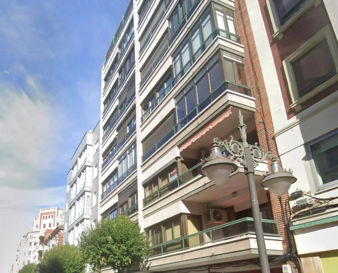 Local comercial en venda a Calle Gran Via De San Marcos 22 1 A Y C 24001 Leon, imagen 2