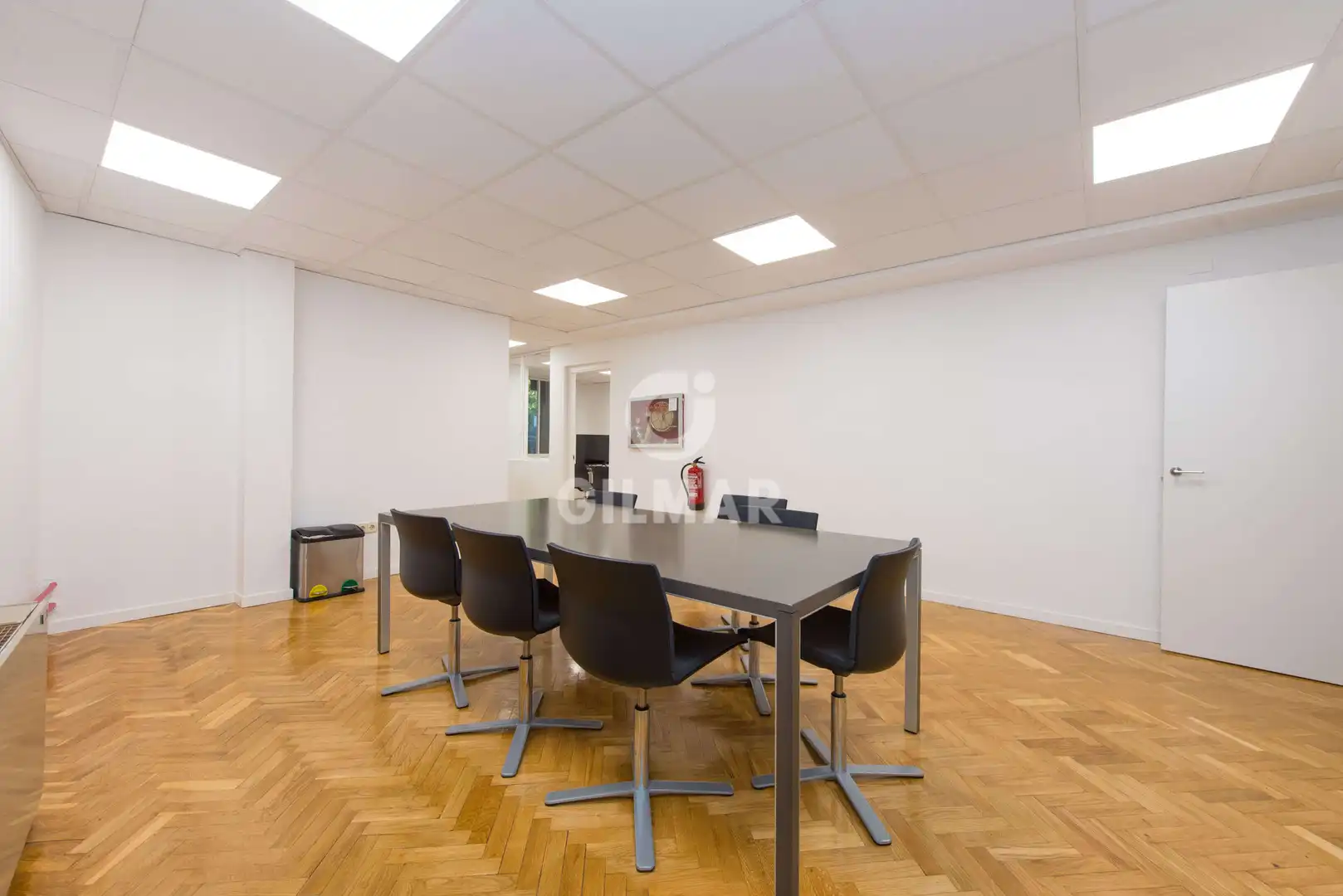 Büro zum Verkauf in Madrid mit Heizung