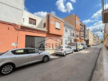 Individual en venda a Calle Sagunt