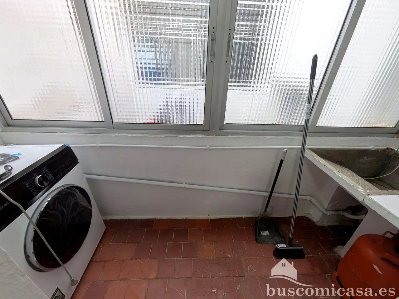 Terraza de Piso para compartir en Linares con Aire acondicionado y Amueblado