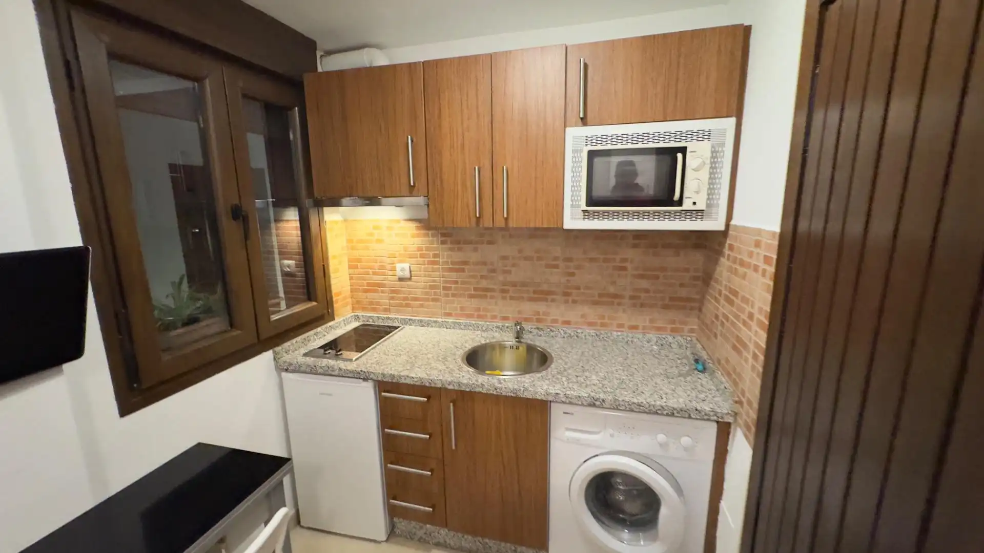 Kitchen of Study for rent in Granada  with Air Conditioner, Heating and Furnished