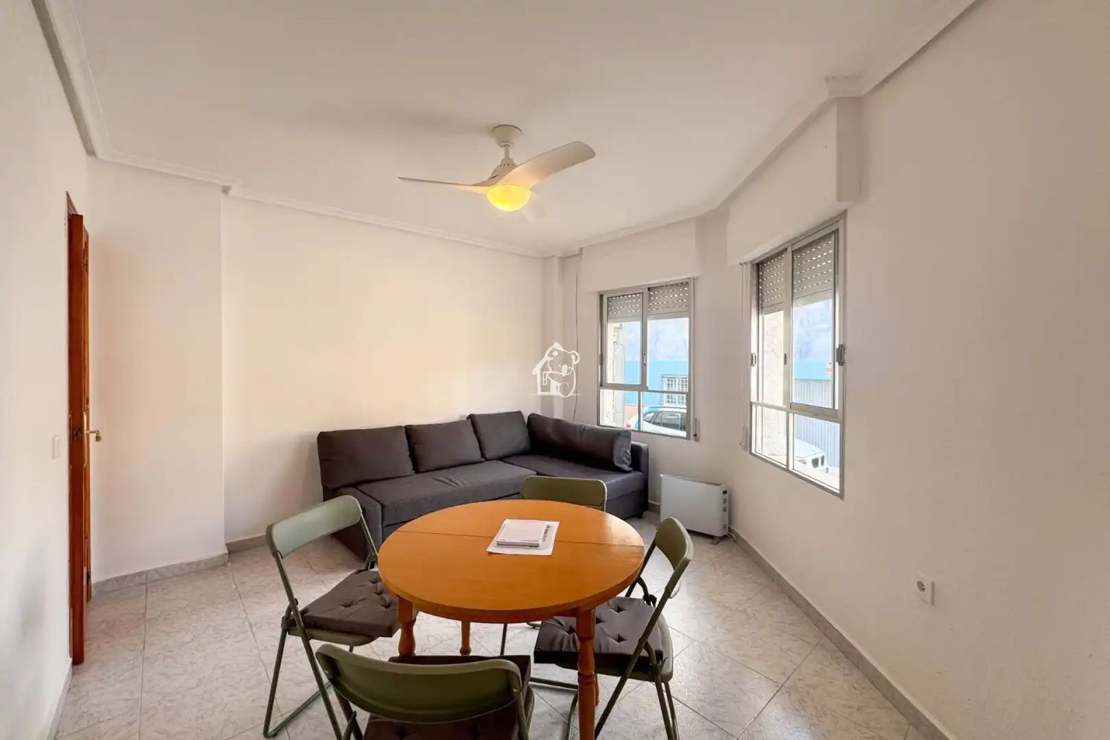 Sala de estar de Apartamento de alquiler en San Miguel de Salinas con Horno y Lavadora