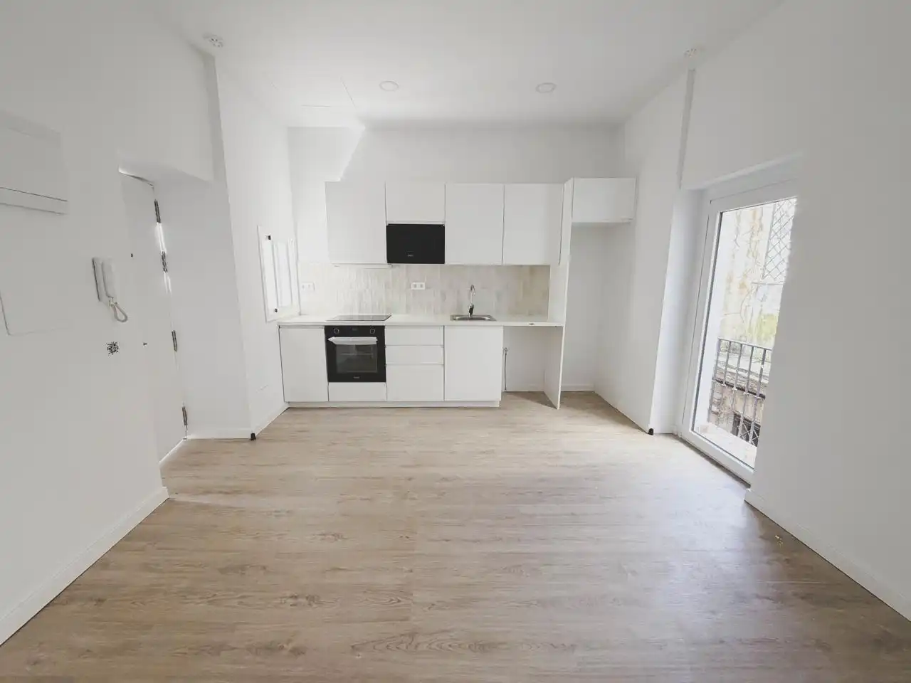 Kitchen of Apartments for sale in Cádiz  with Balcony