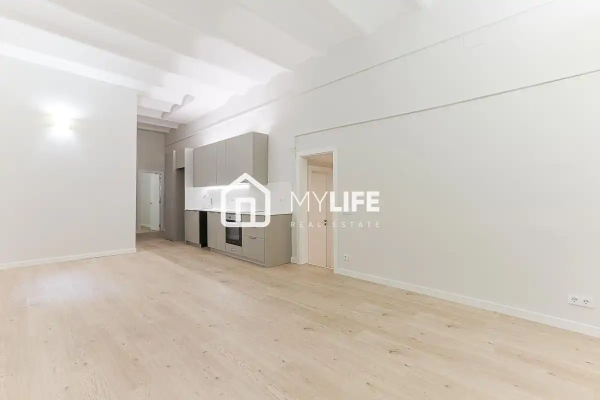 Sala de estar de Planta baja en venta en Barcelona con Aire acondicionado y Parquet
