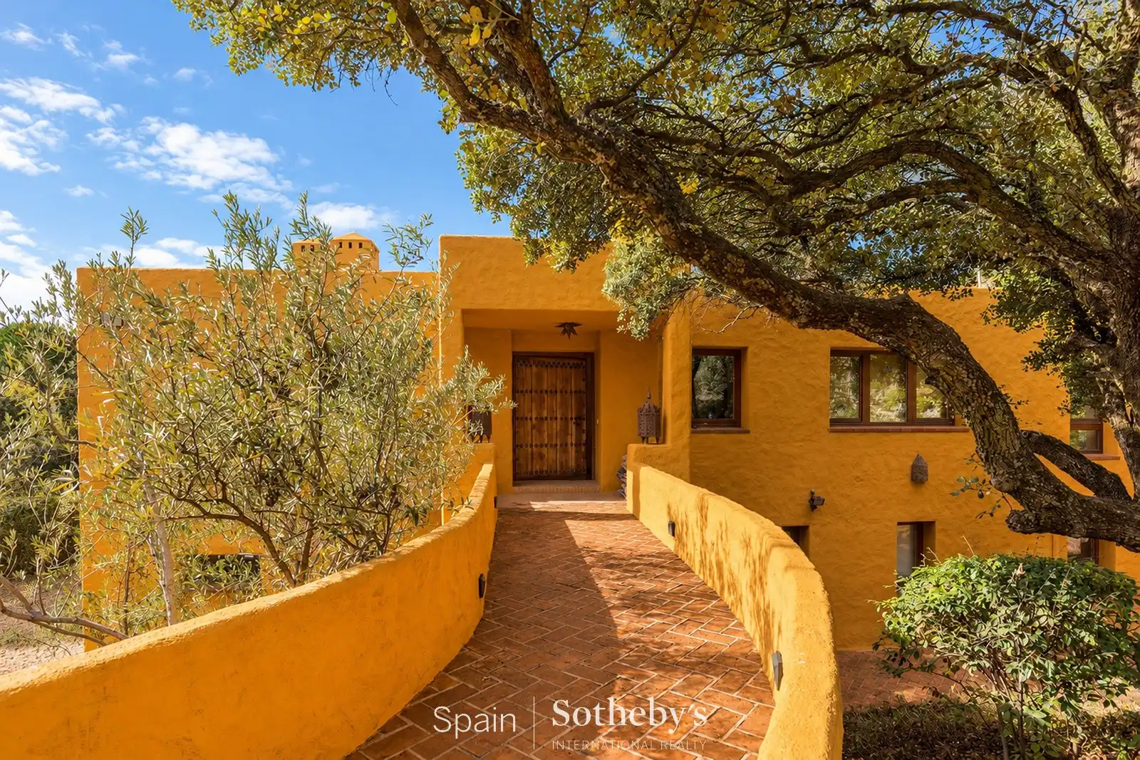 Vista exterior de Casa o chalet en venta en Las Rozas de Madrid con Aire acondicionado, Calefacción y Jardín privado