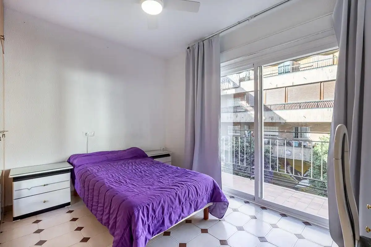 Habitación de Piso en venta en Granada con Terraza