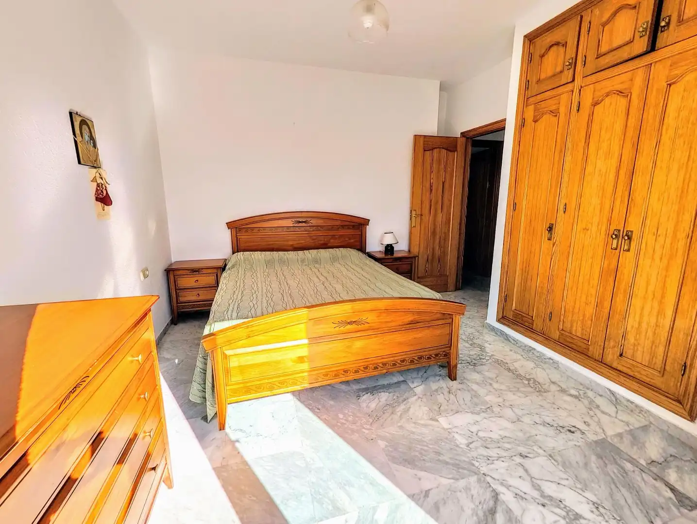 Dormitori de Casa o xalet en venda en Benalmádena amb Jardí privat, Terrassa i Traster