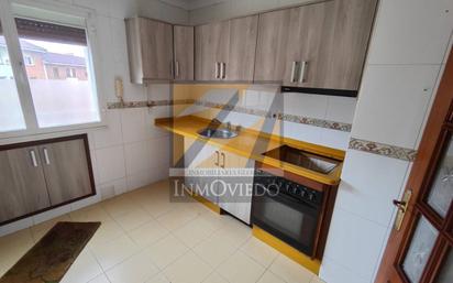 Kitchen of Flat for sale in Oviedo 