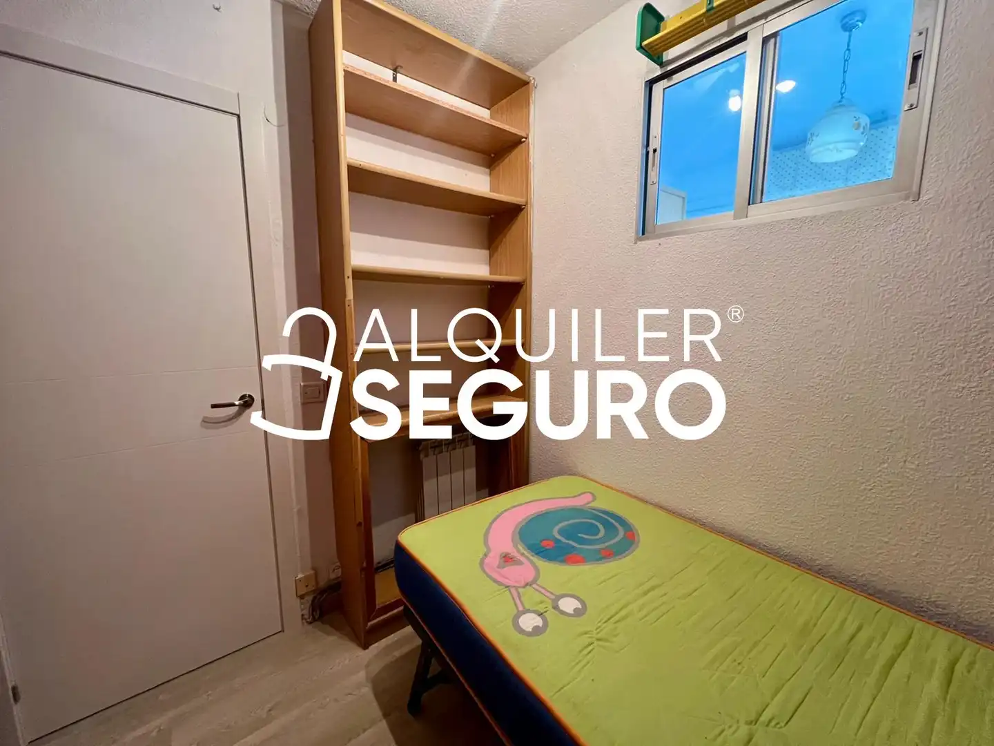 Schlafzimmer von Wohnung zur Miete in Madrid mit Klimaanlage, Heizung und Abstellraum