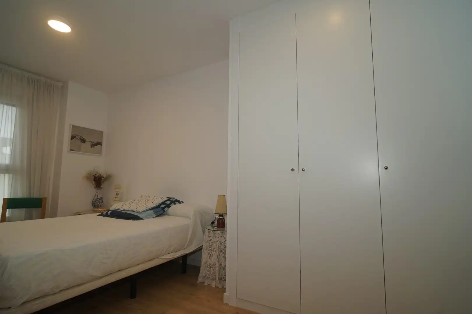 Schlafzimmer von Wohnung zur Miete in Santa Cruz de Bezana mit Parkett