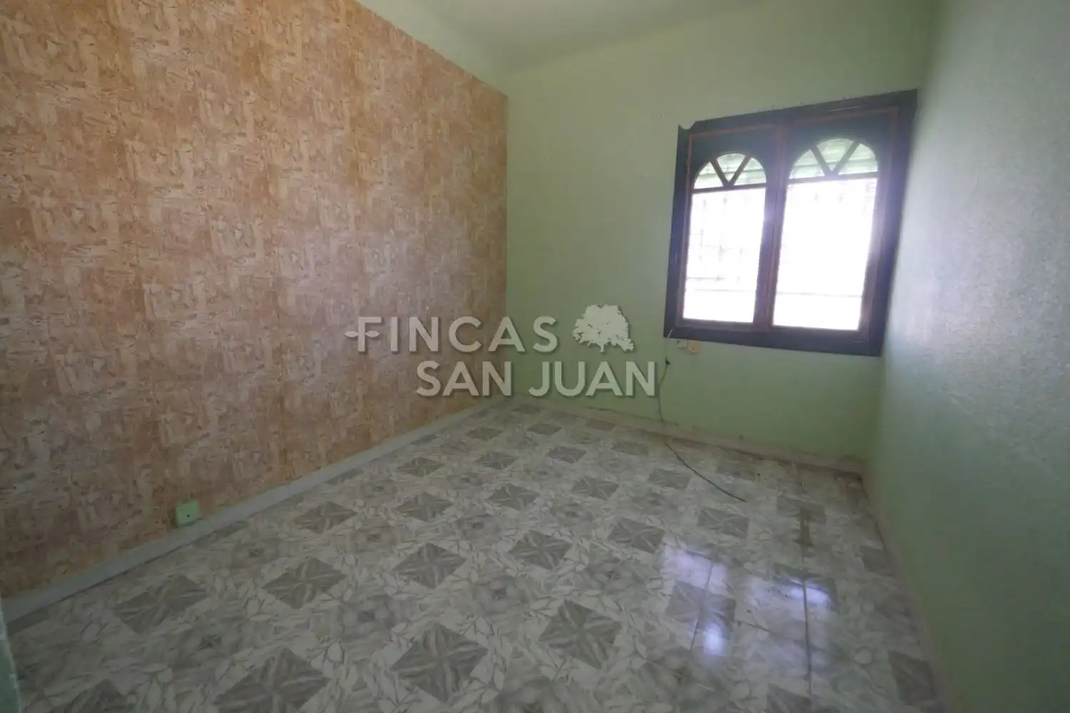Piso en venta en Crevillent con Balcón