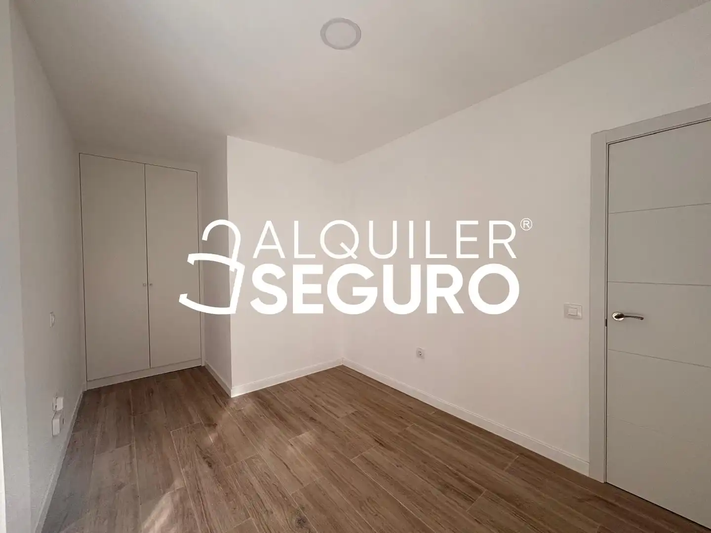Schlafzimmer von Wohnung zur Miete in Madrid mit Heizung