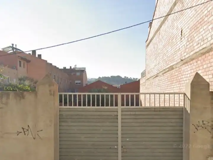 Industrial land to rent in Guillem de Muntanyans 136