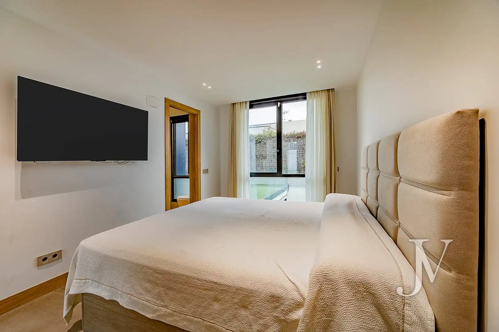 Habitación de Casa o chalet en venta en Boadilla del Monte con Aire acondicionado, Calefacción y Jardín privado