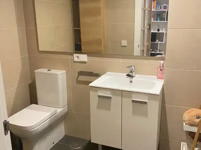 Bany de Dúplex en venda en Oleiros amb Aire condicionat