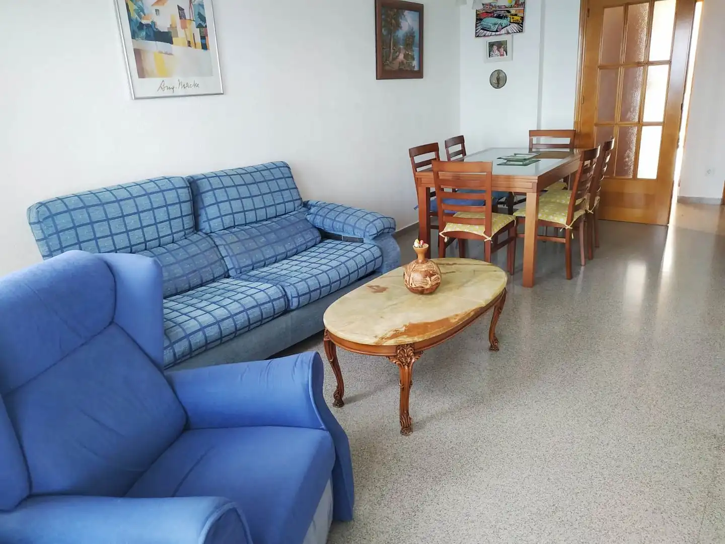 Sala de estar de Apartamento de alquiler en El Campello con Terraza, Piscina y Amueblado