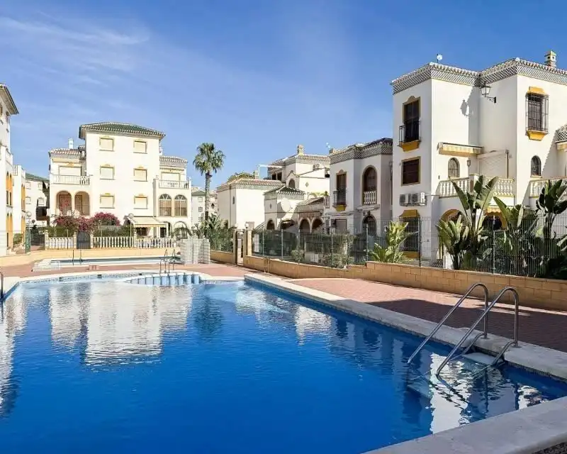 Reihenhaus zum Verkauf in La Mata, imagen 2