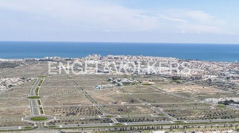 Foto 2 de Apartament en venda a Zona Carrefour - Urbanizaciones, Torrevieja