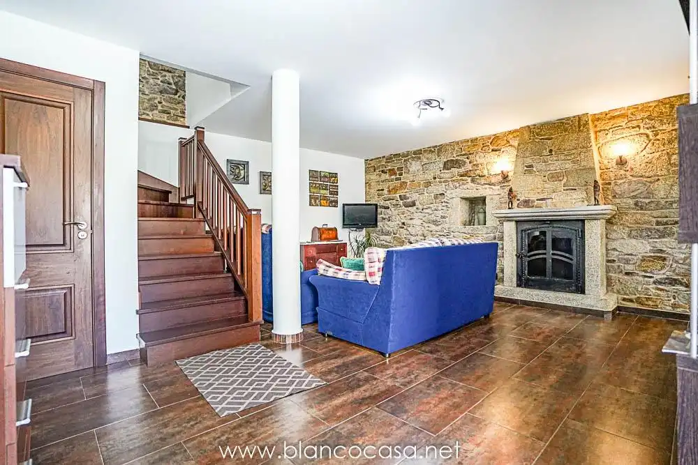 Casa o chalet en venta en Vimianzo con Calefacción, Trastero y Amueblado