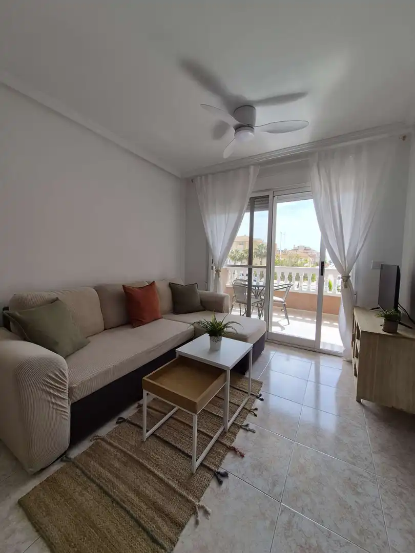 Wohnzimmer von Wohnungen zur untervermieten in Santa Pola mit Klimaanlage, Terrasse und Möbliert
