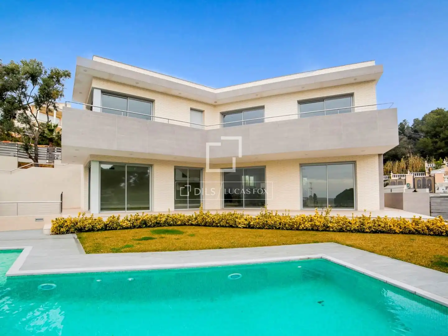Vista exterior de Casa o chalet en venta en Lloret de Mar con Jardín privado, Terraza y Piscina