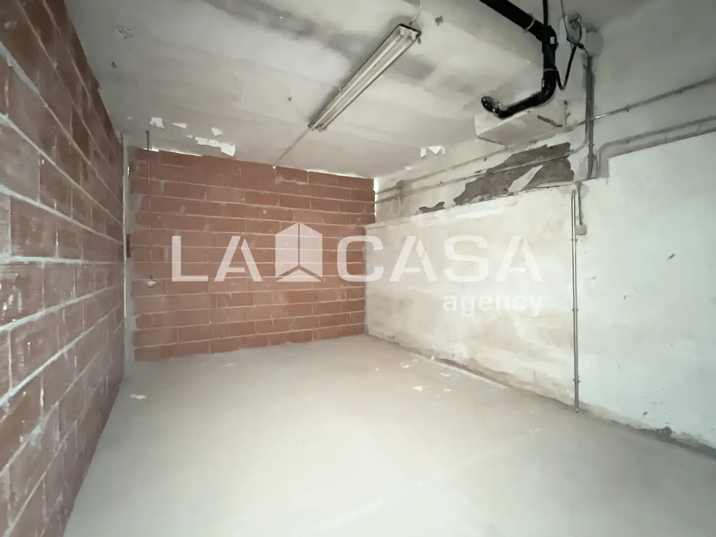Local comercial en venda a Artigues - Llefià, imagen 2
