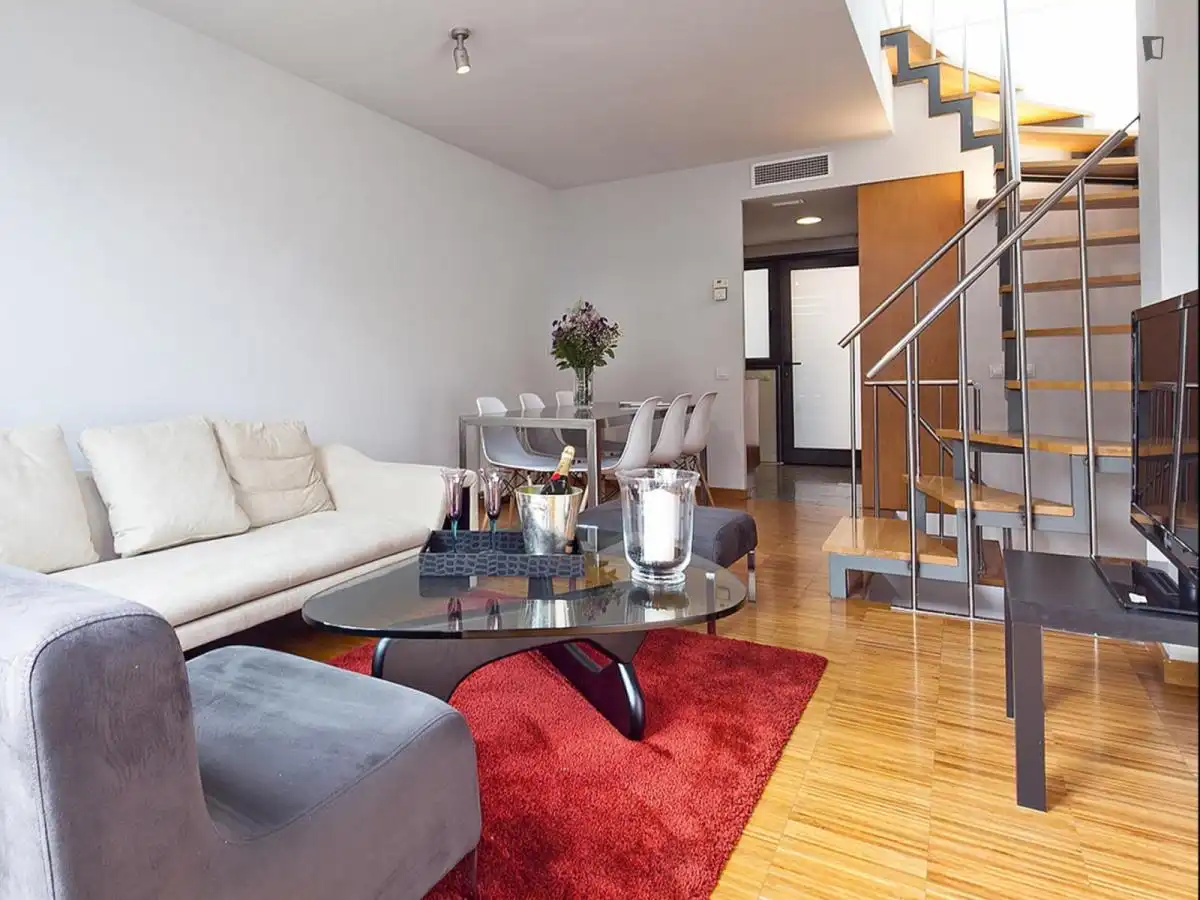 Sala de estar de Apartamento de alquiler en Barcelona con Aire acondicionado, Calefacción y Amueblado