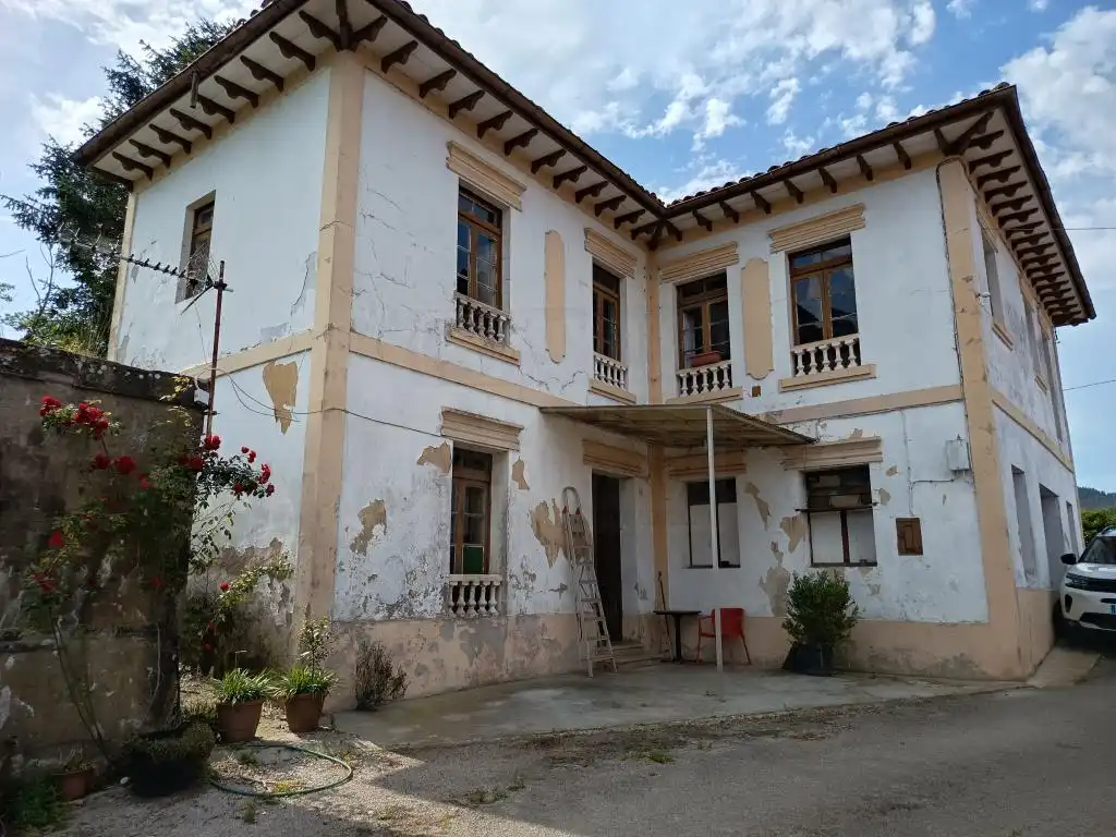 Vista exterior de Casa o xalet en venda en Llanera amb Moblat