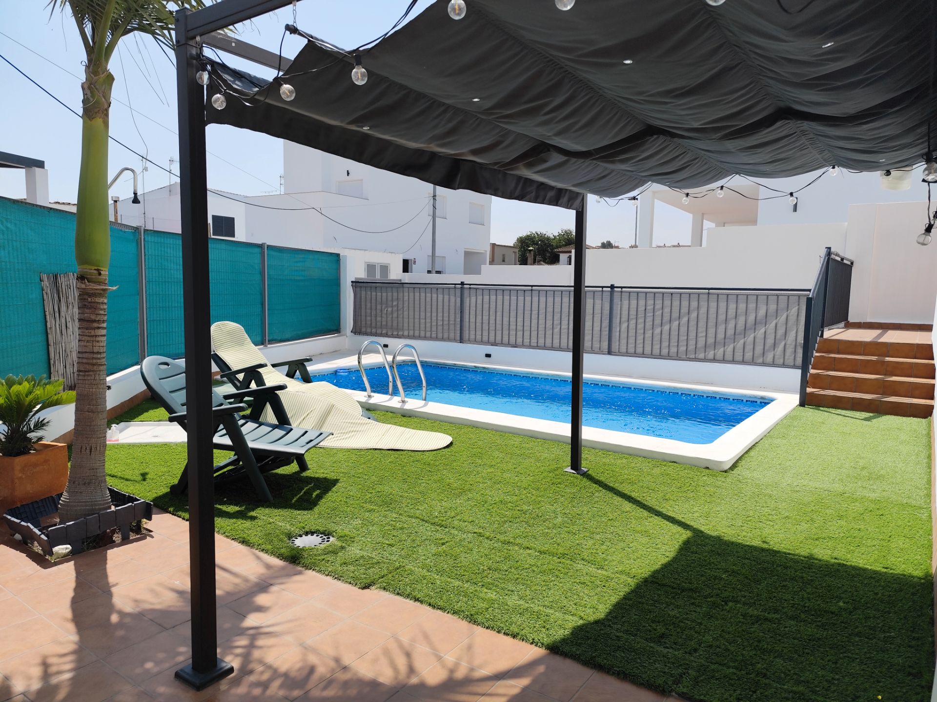 Piscina de Casa o xalet de lloguer en Sanlúcar de Barrameda amb Terrassa, Piscina i Moblat