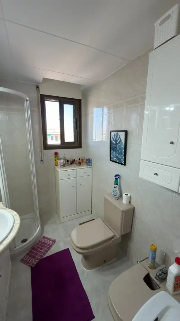 Bathroom of Flat for sale in Platja de Ponent