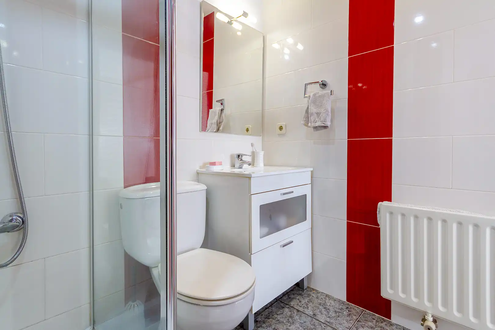 Baño de Casa adosada en venta en Martorell con Calefacción, Jardín privado y Horno