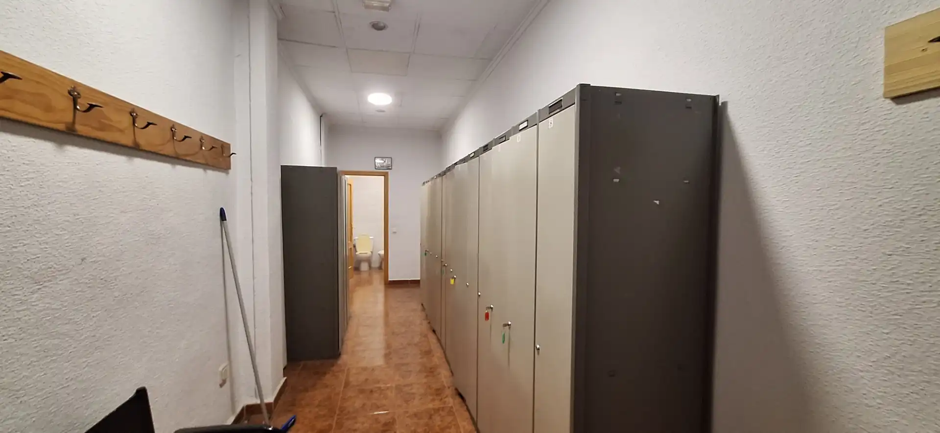 Fabrikhallen zur Miete in Picanya