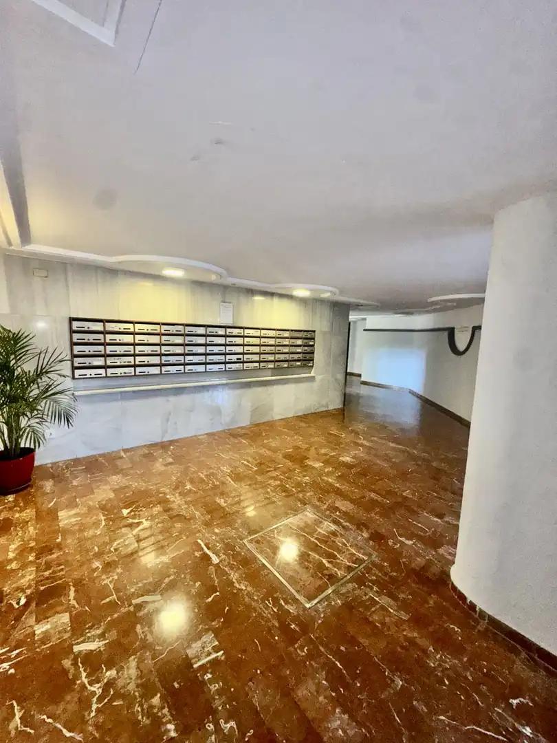 Piso en venta en Tomares con Aire acondicionado, Calefacción y Terraza
