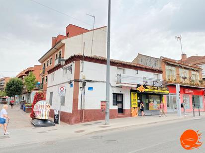 Vista exterior de Edifici en venda en Fuenlabrada