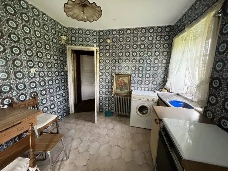 Cuina de Casa o xalet en venda en Riotuerto amb Calefacció i Jardí privat