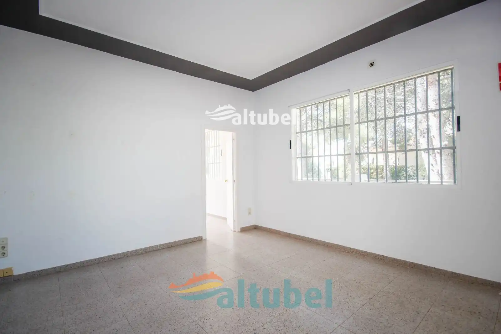Habitación de Local en venta en Peñíscola / Peníscola