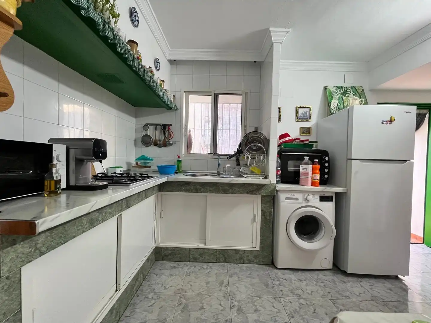 Kitchen of Detached homes for sale in Málaga  with Private garden, Terrace and Storage room