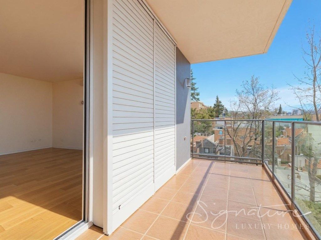 Balcony of Apartment for sale in Sant Cugat del Vallès  with Air Conditioner, Swimming Pool and Oven