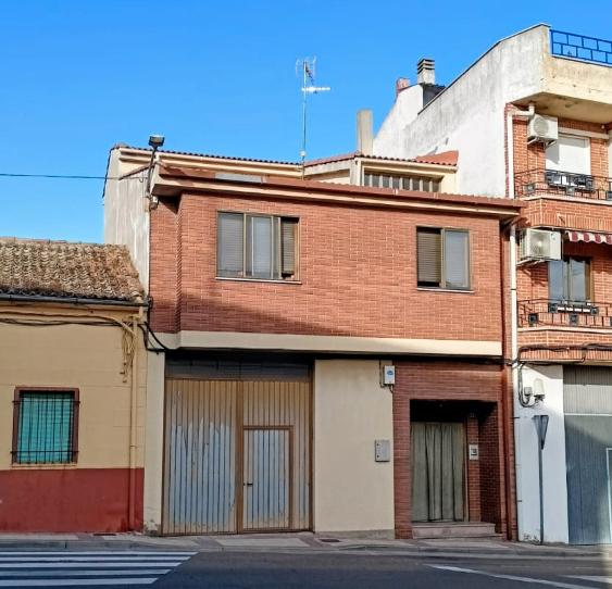 Foto 1 de Casa o chalet en venta en Calle Hoyos, Íscar, Valladolid