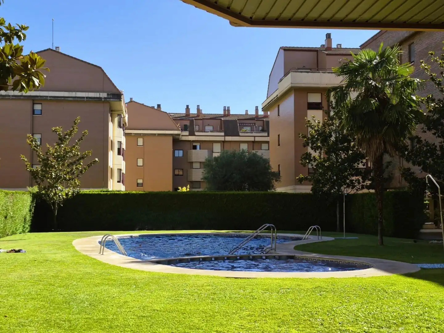 Piscina de Pis en venda en Valladolid amb Calefacció, Terrassa i Balcó