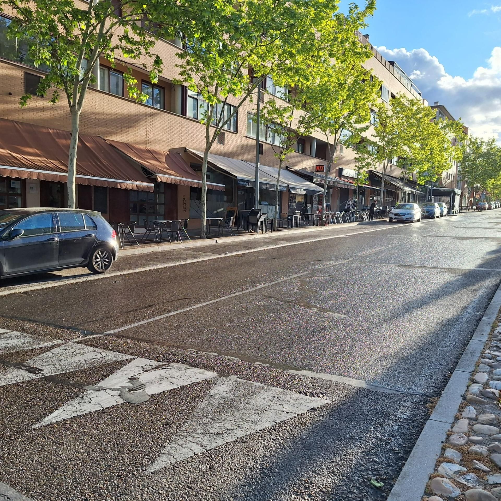 Exterior view of Premises for sale in Alcobendas  with Air Conditioner and Furnished