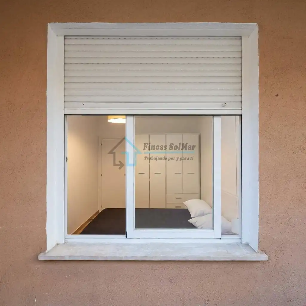 Dormitori de Apartament en venda en Castellón de la Plana / Castelló de la Plana amb Moblat i Balcó