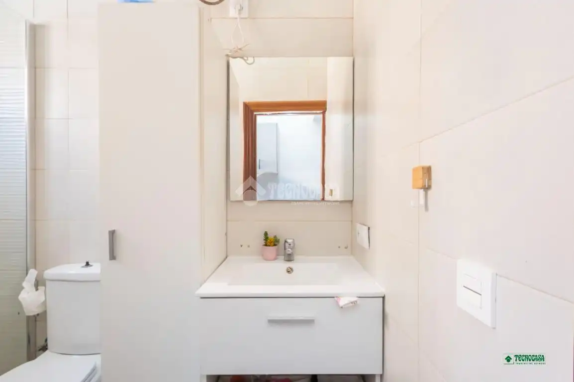 Baño de Piso en venta en Almería