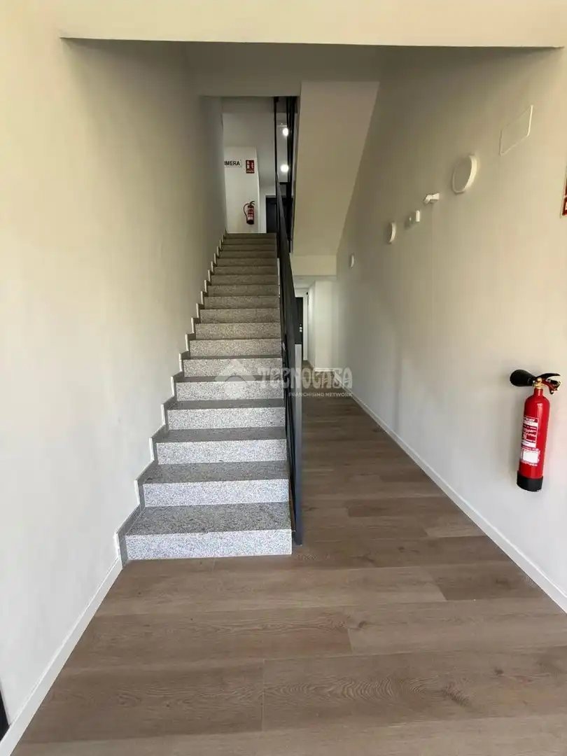 Wohnung zur Miete in Camas mit Terrasse und Abstellraum