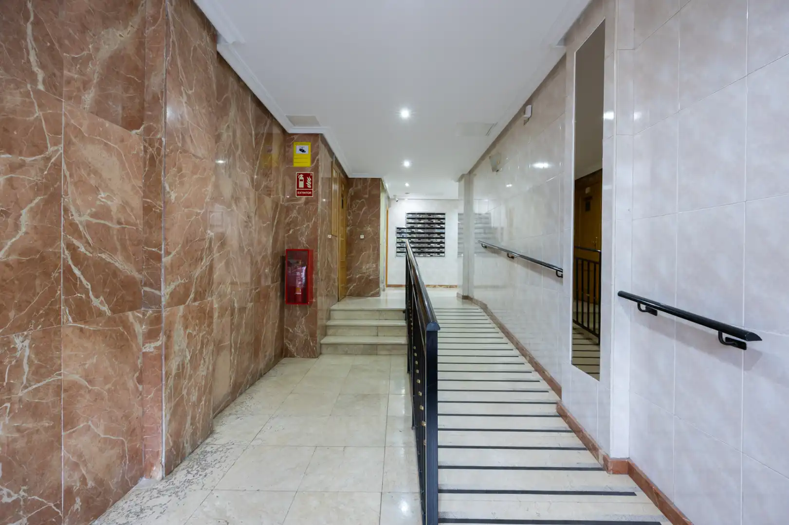 Flat for sale in El Arroyo - La Fuente