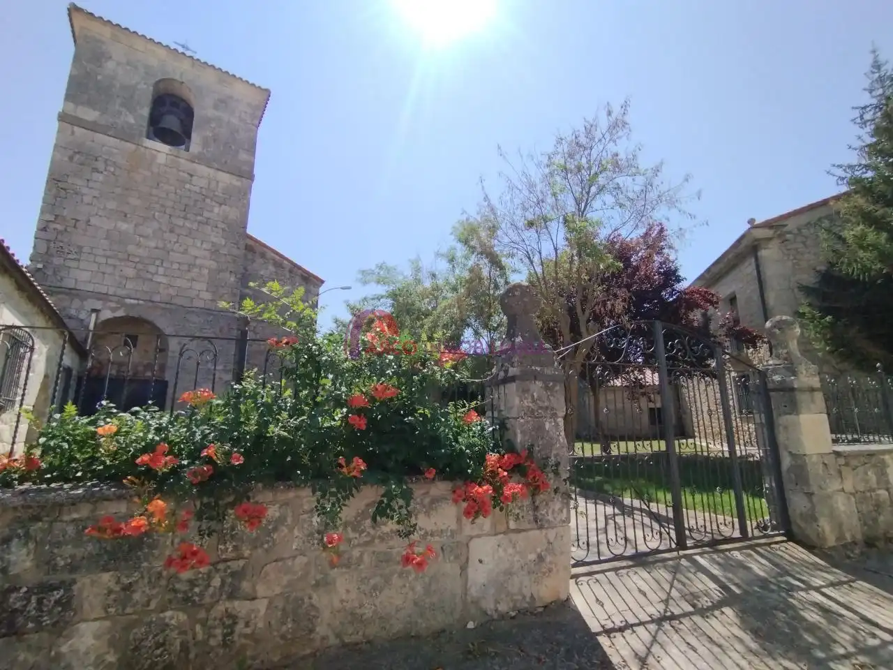 Vista exterior de Casa o xalet en venda en Carcedo de Burgos amb Calefacció