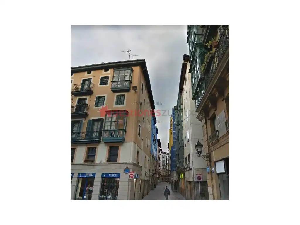 Local comercial en venta en Ibaiondo